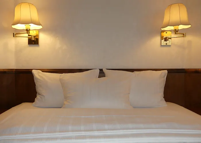 Hotell Appartel Am Dom 4*