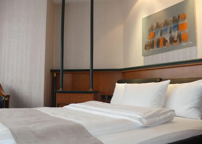 Appartel Am Dom Hotell 4*