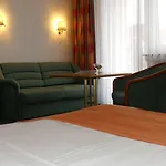 Appartel Am Dom 4*