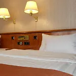 Appartel Am Dom 4*