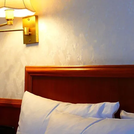 Appartel Am Dom Hotel Cologne