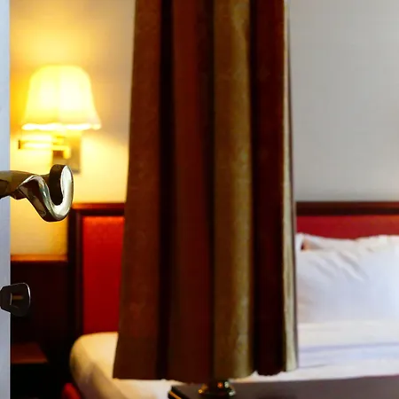 アパーテル アム ドム 4* ケルン