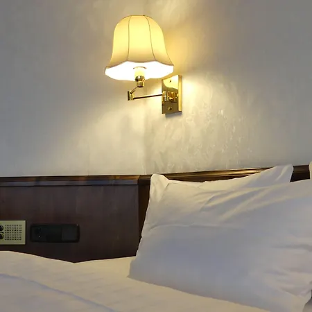 Appartel Am Dom Hotel Cologne