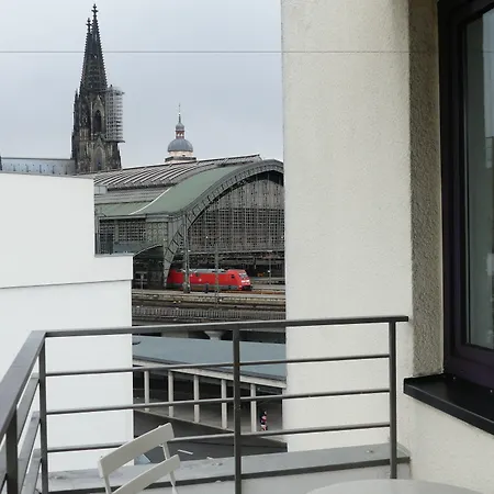 ホテル アパーテル アム ドム ケルン