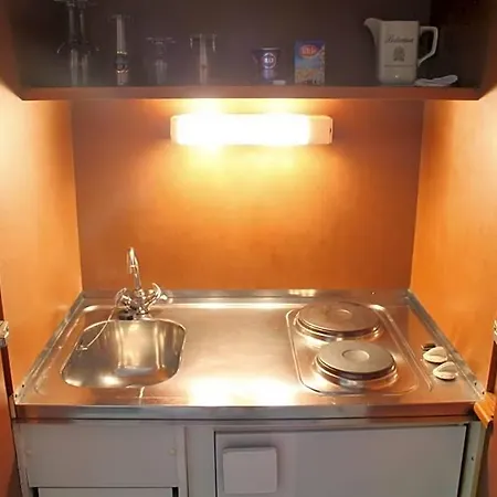 Отель Appartel Am Dom 4*