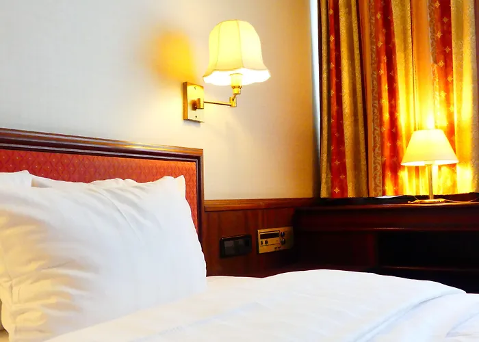 Hotel Appartel Am Dom 4*