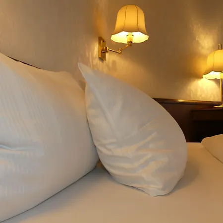 Appartel Am Dom 4* קלן