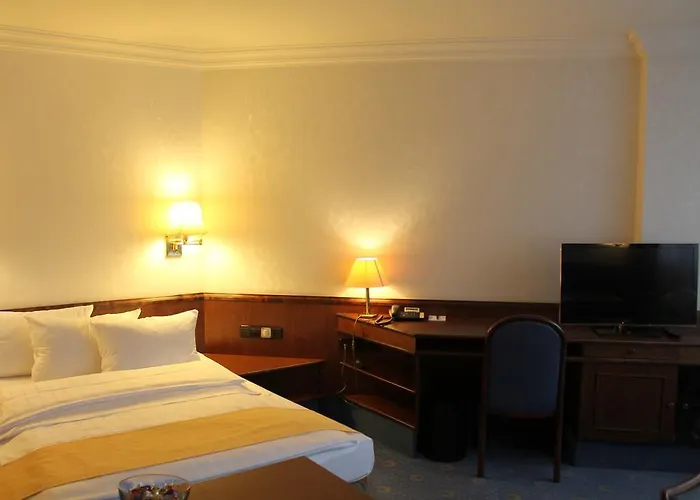 多姆阿帕特尔酒店