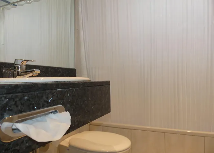 多姆阿帕特尔酒店